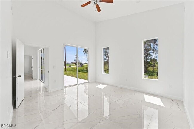 Building Photo - 5302 Anita Ave N