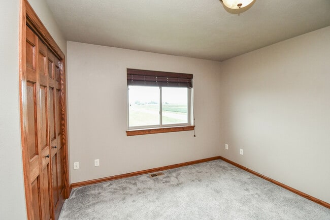 Building Photo - 8413 W 53rd St