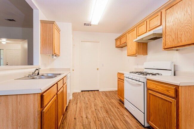 Building Photo - Charming 3-Bedroom, 2-Bath Single-Family Home