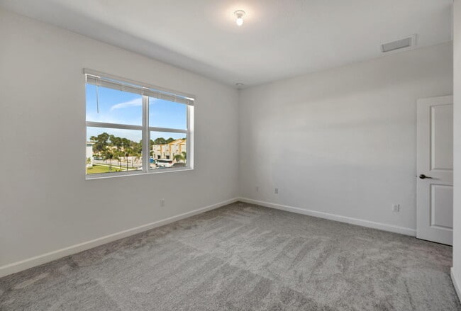 Building Photo - 539 Rivergrass St