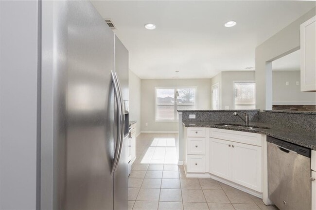 Building Photo - 107 Grandview Dr