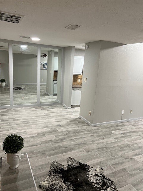 Building Photo - 2379 Briarwest Blvd