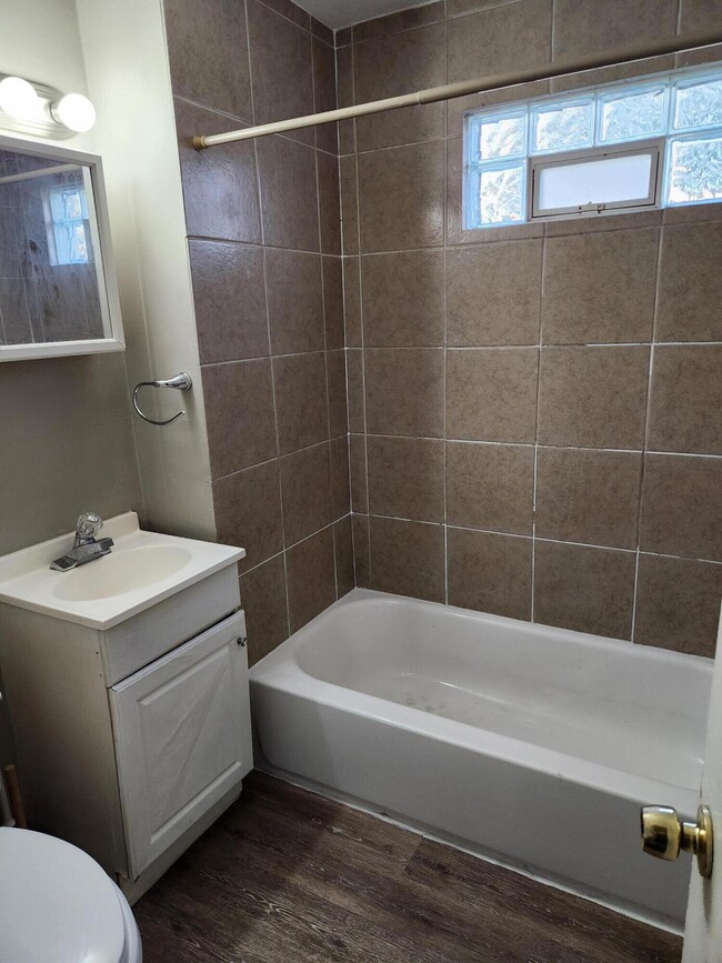 Building Photo - 33114 Alaska Ct