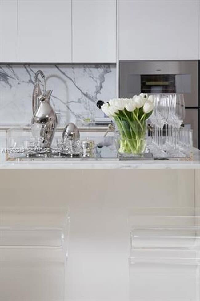 Building Photo - 10201 Collins Ave