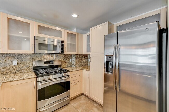 Building Photo - 150 S Las Vegas Blvd