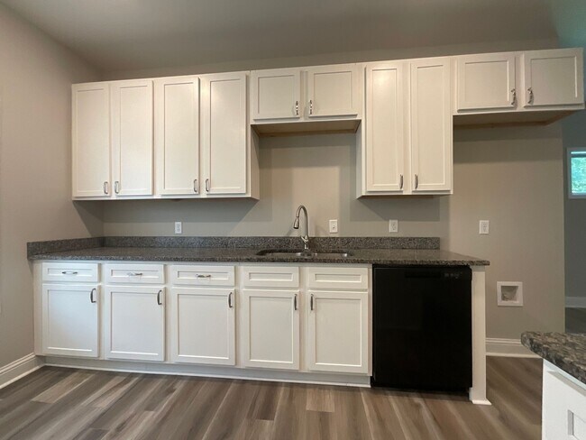 Building Photo - Duplex