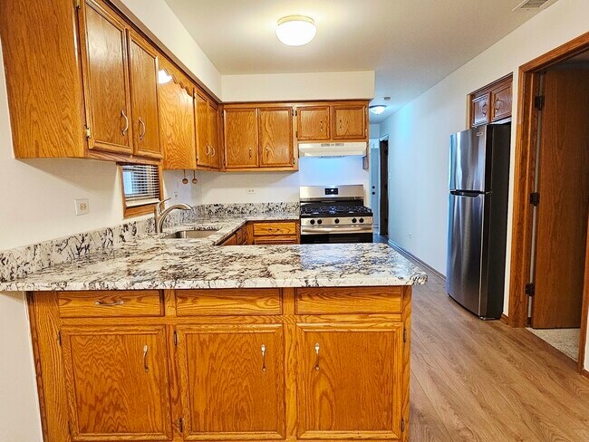 Building Photo - 5324 Long Ave