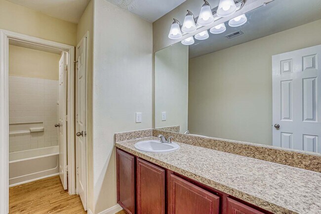 Building Photo - 18811 Dennington Dr