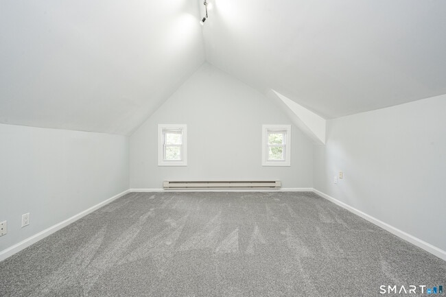 Building Photo - 300 Hubbard Ave