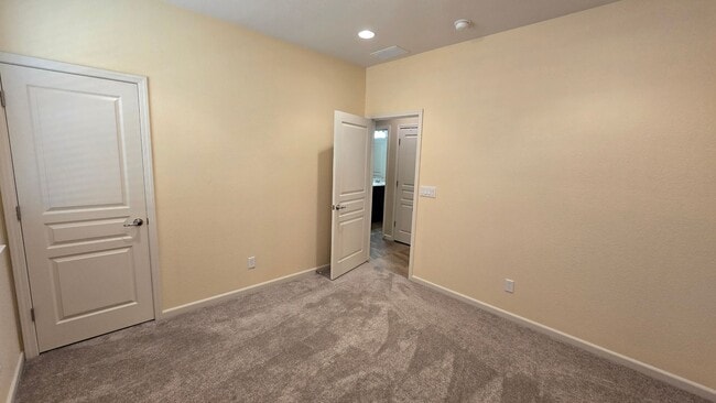 Building Photo - Single Story Del Webb Home!