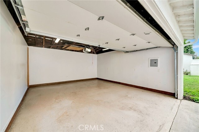 Building Photo - 4833 Longridge Ave