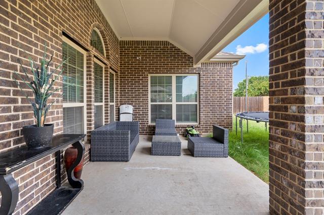 Building Photo - 112 Basswood Dr
