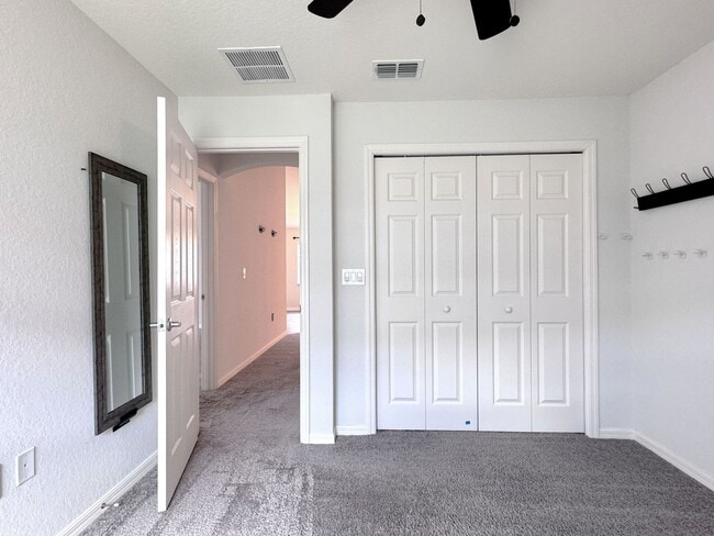 Building Photo - Beautiful 4-BR, 2-BA “Budget Friendly”– So...