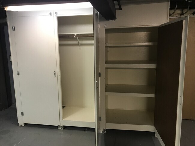 Building Photo - lovely renovated home