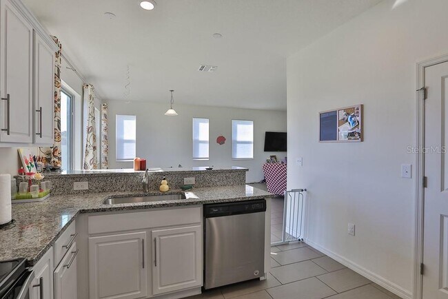 Building Photo - 10546 Medford Lakes Dr