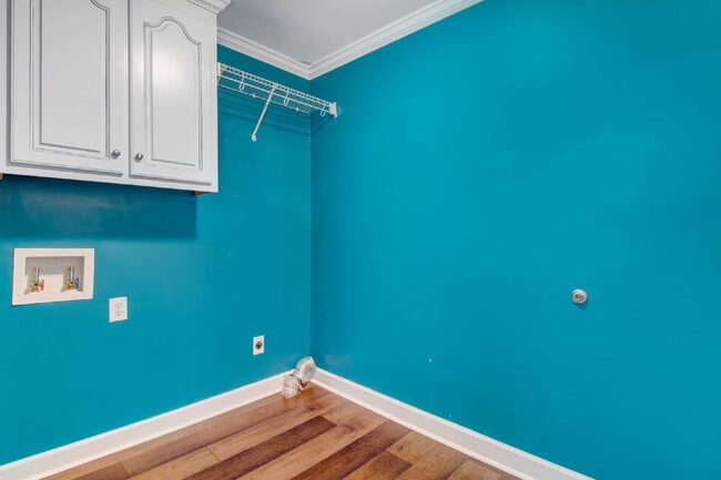 Building Photo - ADORABLE 3 BR | 2 BA Home in Goldsboro *Lawn Care Included!*