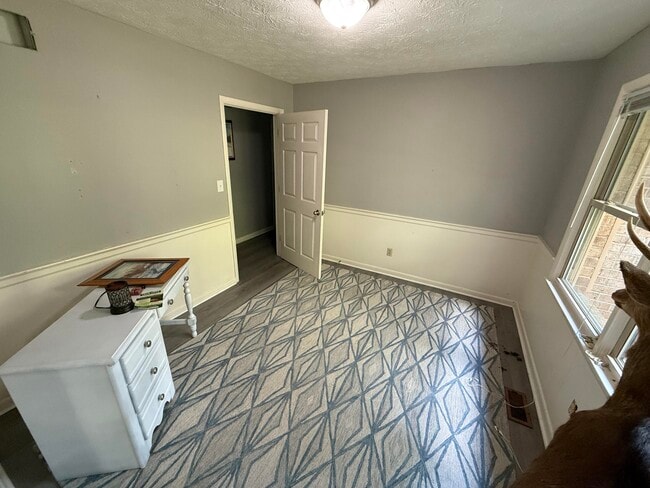 Building Photo - 3334 Nevius Dr