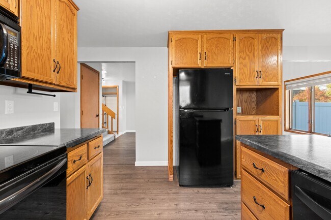 Building Photo - 2378 Cedar Rdg