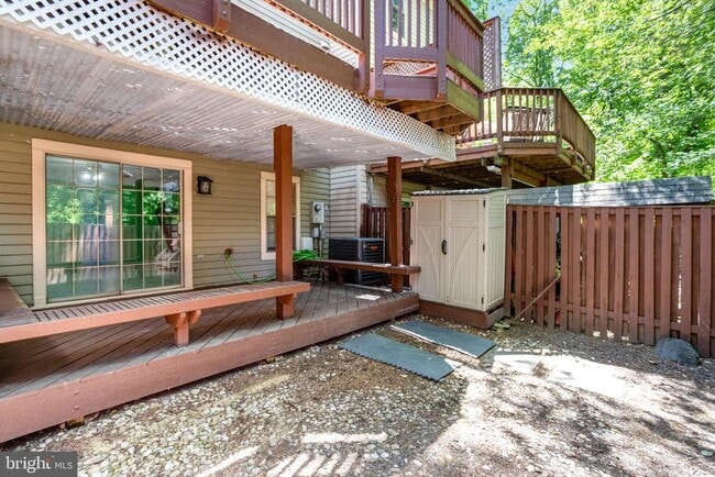 Building Photo - 4546 Little River Run Dr