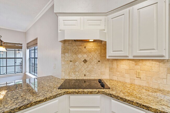Building Photo - 31 N Duskwood Pl