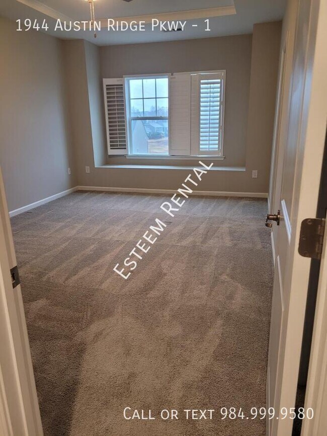 Building Photo - 1944 Austin Ridge Pkwy