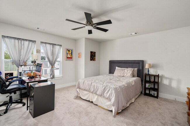 Building Photo - 218 Grange Vly Ln
