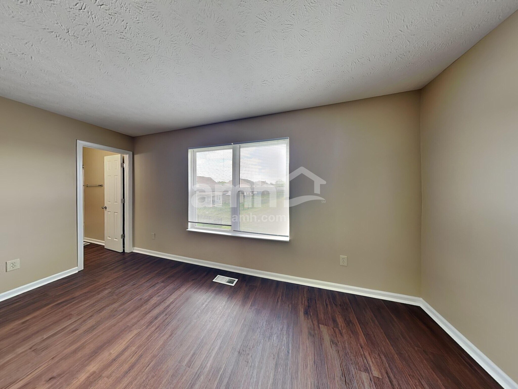Building Photo - 5824 Twin River Ln