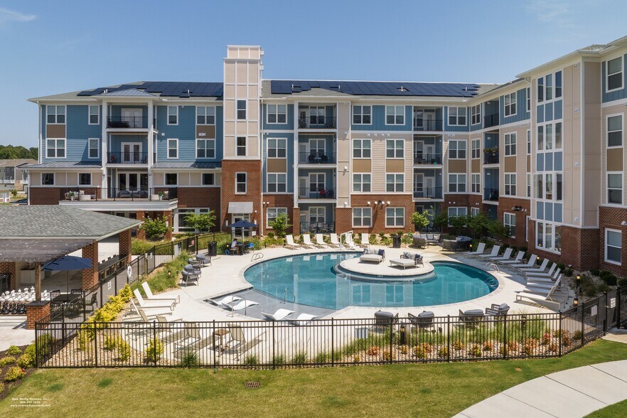 Attain at Harbour View 2000 Ironside Dr Suffolk VA 23435 Apartment