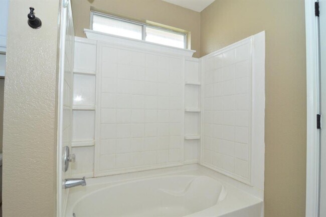 Building Photo - 173 Prairie Verbena Dr