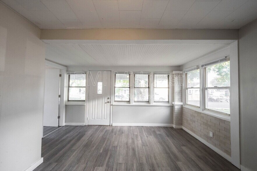 Building Photo - 3907 Hoyt Ave