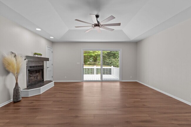 Building Photo - 3303 Marsh View Dr