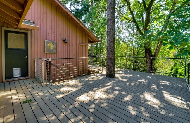 Building Photo - 4Bed, 3Bath Home in West Slope / Raleigh H...