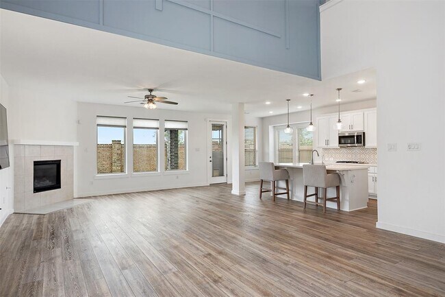 Building Photo - 3305 Cornflower Coast Ct