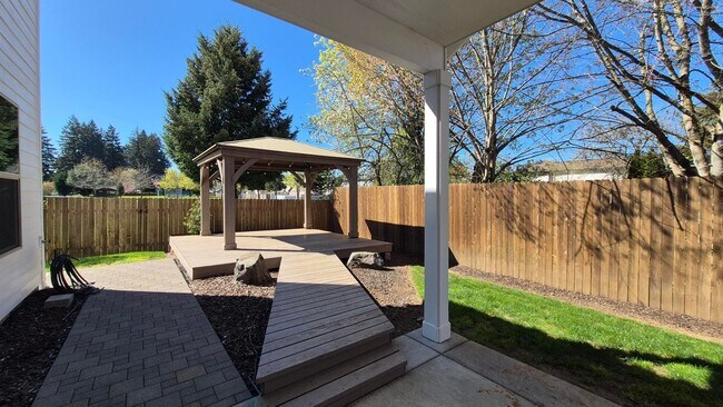 Building Photo - Come see this newly renovated home!