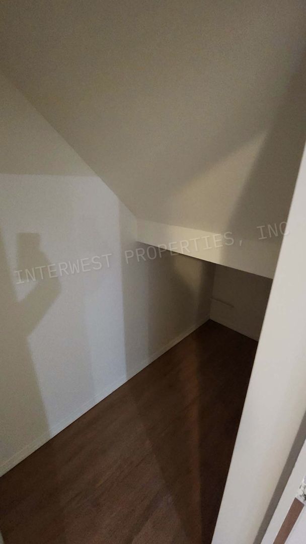 Building Photo - Remodeled 3 Bd Home W/ Washer & Dryer Hook-ups, Large Fenced Backyard, Gas Fireplace & 2 Car Garage!