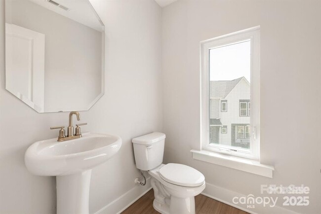 Building Photo - 312 Ferebee Pl