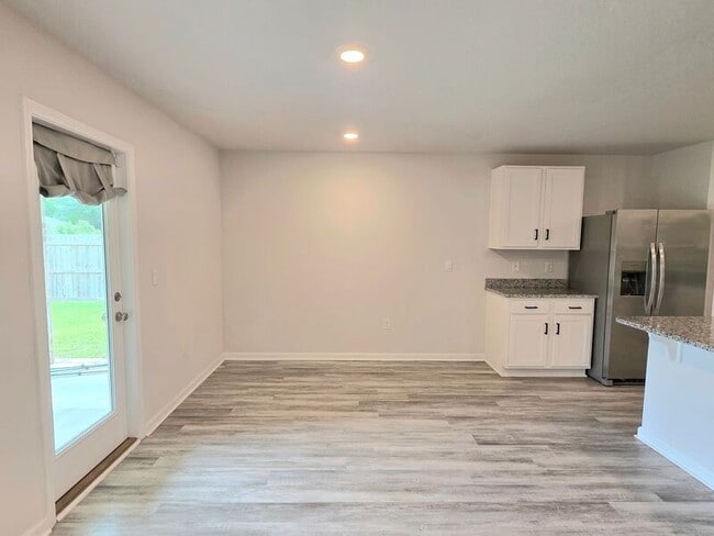 Building Photo - 8617 Tarsus Dr