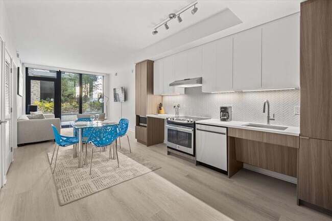 Building Photo - 1051 First St NE