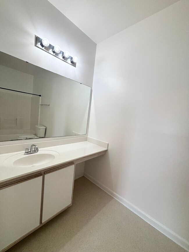 Building Photo - 7509 Moorhen Ln SW