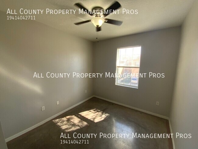 Building Photo - 3429 Parkridge Cir