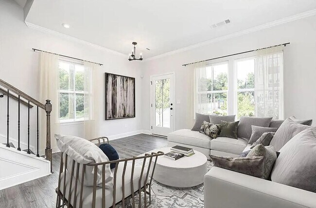 Building Photo - $400 Move In Special: Beautiful 2/4 Townhome in Grant Park Directly on the Atlanta BeltLine!