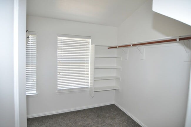 Building Photo - 1510 Biltmore Ln