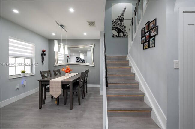 Building Photo - 15863 SW 71st St