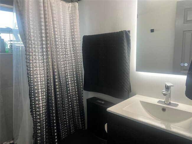 Building Photo - 11430 3rd St E