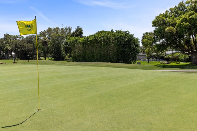 Building Photo - 460 Magellan Dr