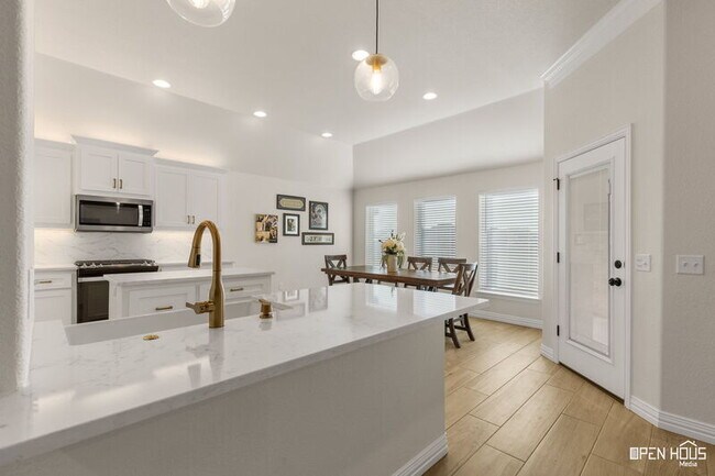 Building Photo - 5211 McSally Dr