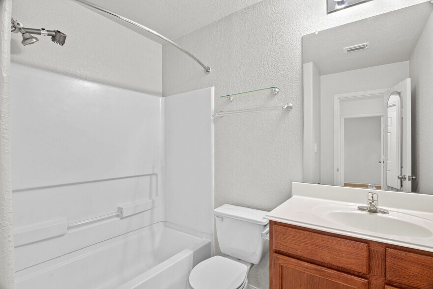 Building Photo - 5503 Chase Cyn