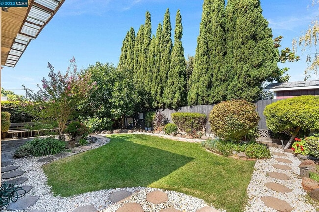 Building Photo - 3160 D St