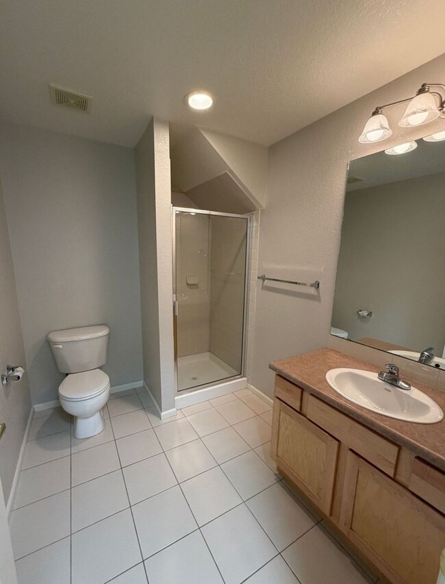 Building Photo - 1651 Zamia Ave