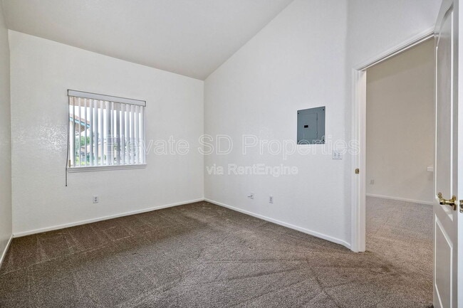 Building Photo - 9430 Winter Gdns Blvd